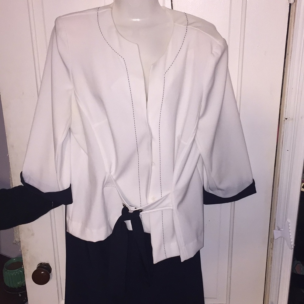 Black& white suit set